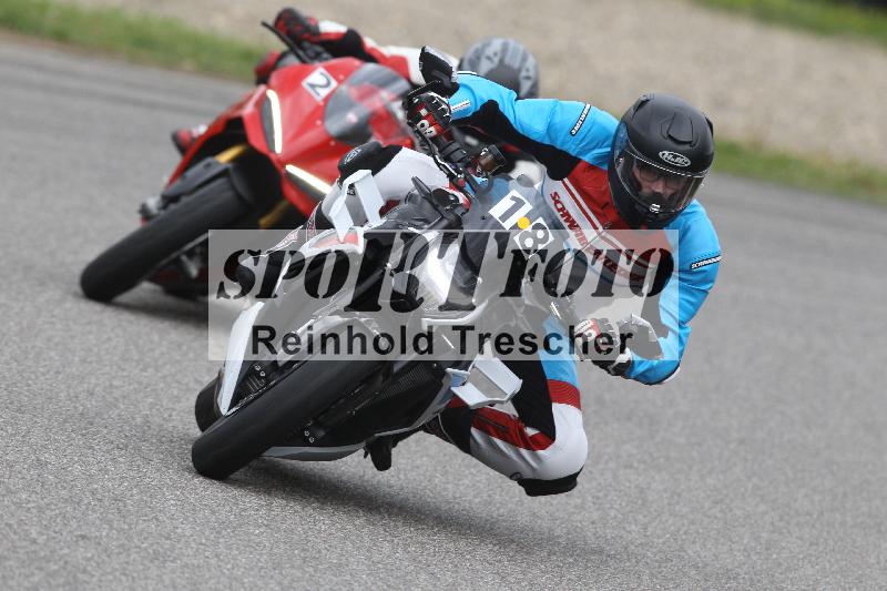 /Archiv-2025/10 23.04.2025 Cornu Master School ADR/rot-rouge/18